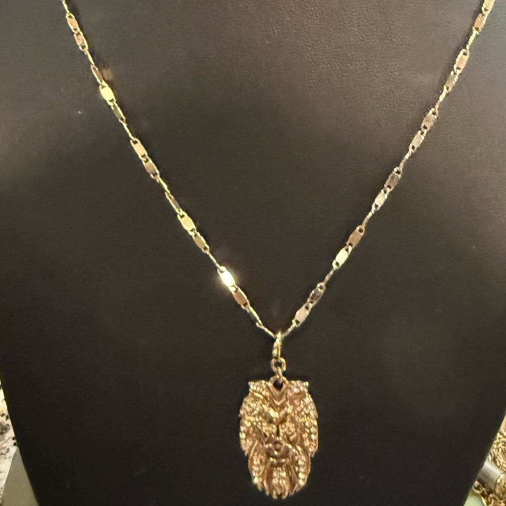 PARKLANE RAE NECKLACE